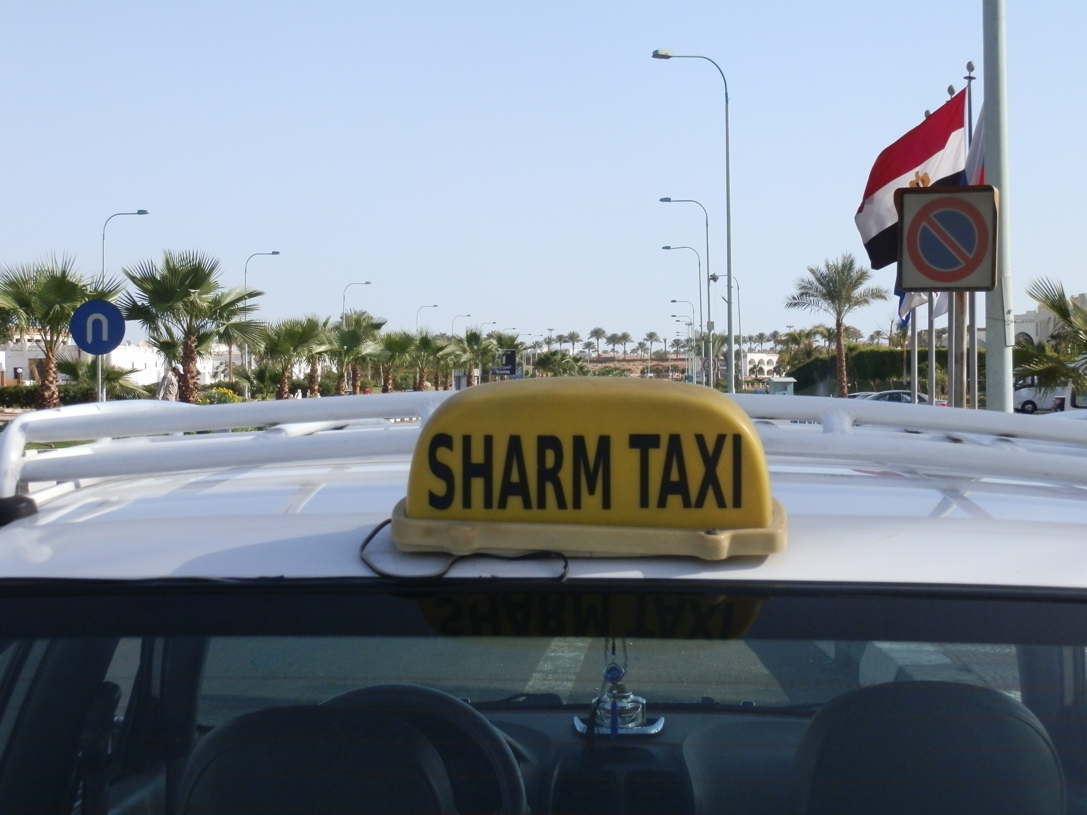 Такси в хургаде. Такси в Шарм Эль Шейхе. Такси из аэропорта в Шарм Эль Шейхе. Такси в Египте Шарм-Эль-Шейх. Такси Шарм.