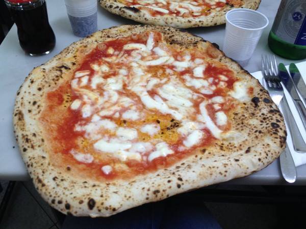 piatti-pizza-napoli